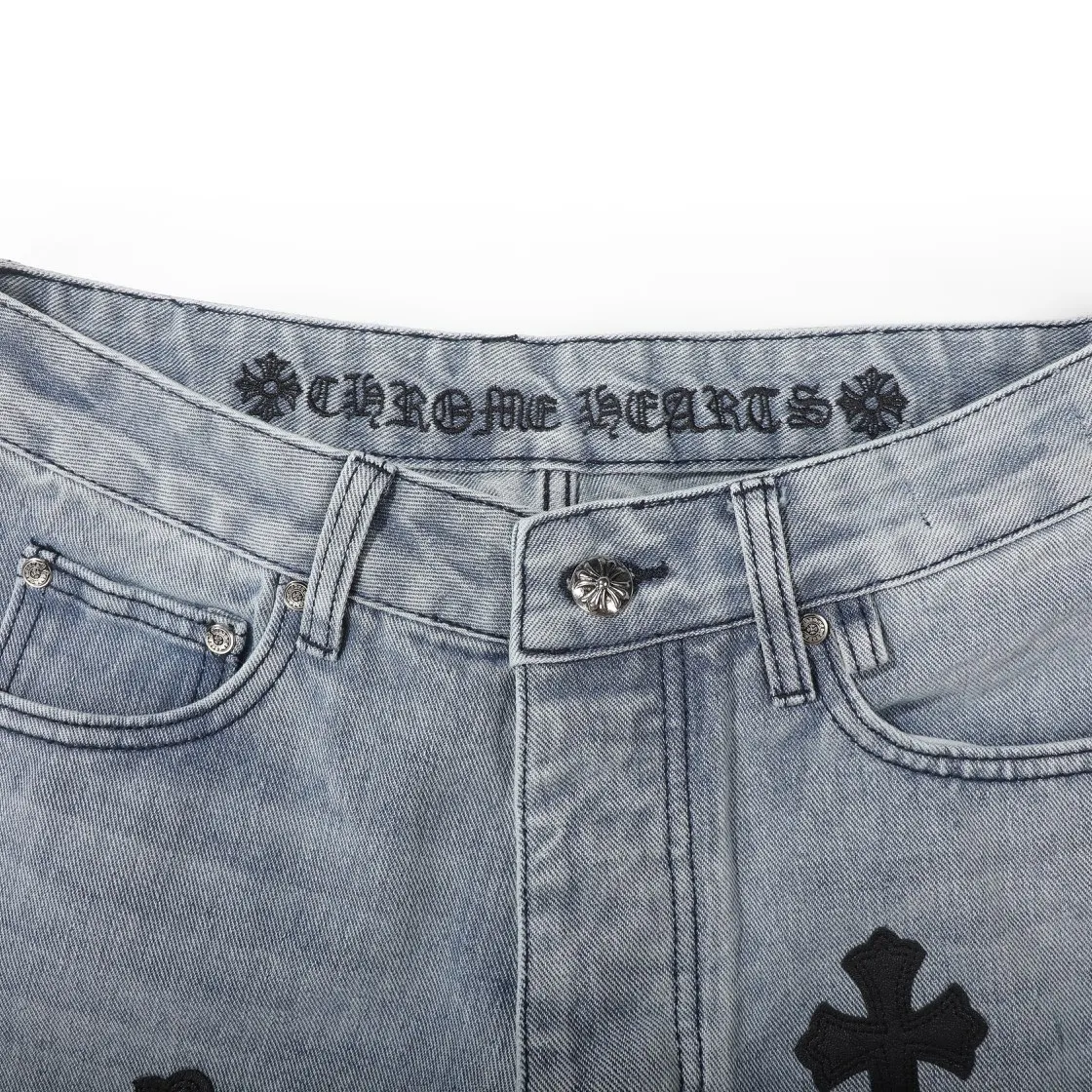 P290 (top version) Chrome hearts new city-limited flame blue jeans Chrome hearts city-limited jeans Hardware customization Original development vintage levis American-made 501 black and gray base version Levi's American-made 501 base version Imported sheepskin 925 silver remake [Top heavy industry fashion design] Consistently high-street luxury style. Speaking of this style, the Zangyin family and GU family are definitely the leading representative brands. Especially the Zangyin family has really achieved a state-of-the-art effect in creating high-street style. The unique washed material is used to create this style. The color system is already quite eye-catching. After it is decorated with patchwork cross flowers, it cleverly highlights the charm of the brand. Secondly, this style uses classic The high-waist cutting design highlights the long legs and fashionable temperament of the upper body. The brand is highly recognizable and the slim fit configuration is more suitable for daily wear. It is a product that interprets personality, fashion, and specifications at a glance. This single product is enough to make any fan excited. It can be a white T-shirt for a youthful college style, or a tight suspender for a royal style. It has strong matching ability and can be easily controlled by men.  [Materials and craftsmanship] Needless to say, this point goes without saying. As an excellent craftsman brand, Zangyin’s requirements for details and craftsmanship are really perfect. The washed color of this model has gone through so many processes, not to mention the embellishment of denim appliques. It is also purely hand-made and sewn. Just like what they believe in, only hand-made things have soul and have the meaning of wear. A top-notch heavy-duty fashionable denim item, I look forward to your perfect interpretation! !  Color: Blue Size: S M L XL